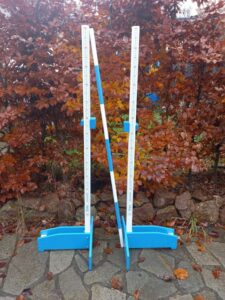 hobby horse prekazka skok mohutnosti svetle modra